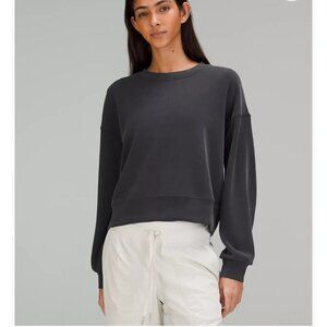 Lululemon softstreme perfectly oversized crop sweatshirt, gray, Size 4 J176